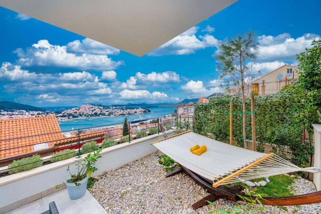 Walking Distance Old Town 120M2,Garden,View,Garage Apartment Dubrovnik Bagian luar foto
