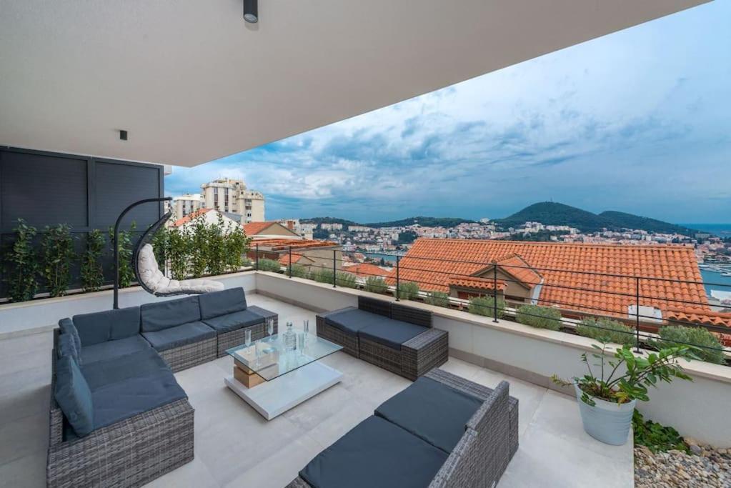 Walking Distance Old Town 120M2,Garden,View,Garage Apartment Dubrovnik Bagian luar foto